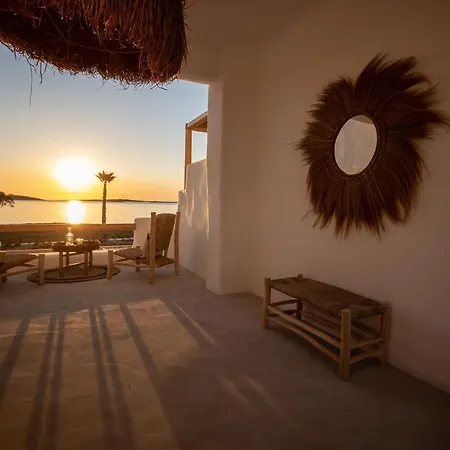 Hotel Seesoo Paros Beachfront Luxury Hideaway (Adults Only) 4*