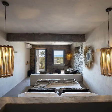 Seesoo Paros Beachfront Luxury Hideaway (Adults Only) Hotel 4*