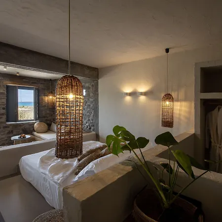 Seesoo Paros Beachfront Luxury Hideaway (Adults Only) Hotel 4*