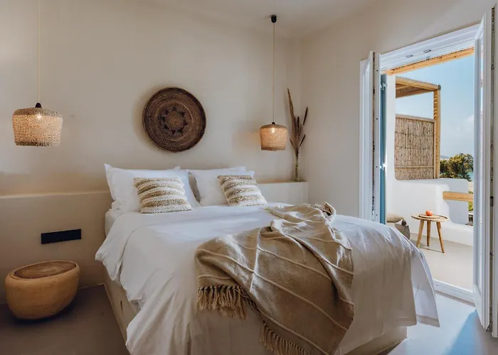 Seesoo Paros Beachfront Luxury Hideaway (adults Only)