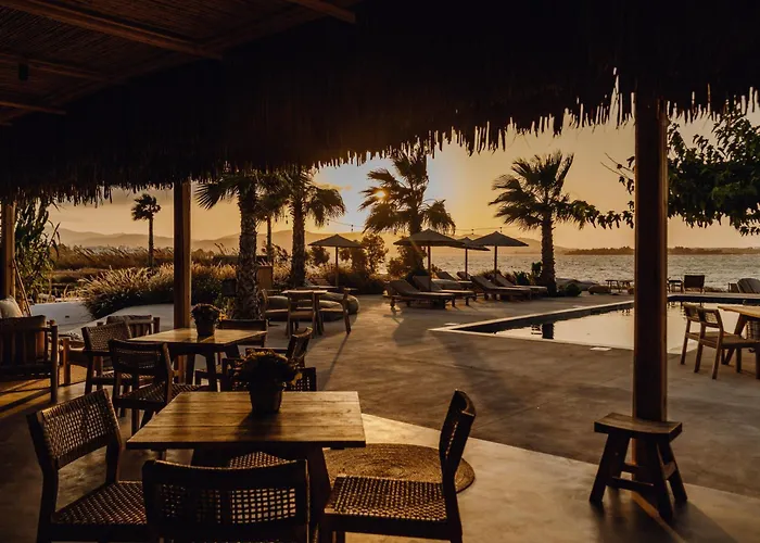 Seesoo Paros Beachfront Luxury Hideaway (adults Only) Hotel 4*