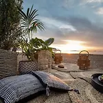 Seesoo Paros Beachfront Luxury Hideaway (adults Only) Hotel