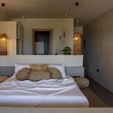 Seesoo Paros Beachfront Luxury Hideaway (adults Only) 4* Πούντα
