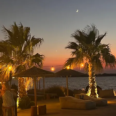 Seesoo Paros Beachfront Luxury Hideaway (adults Only) Ξενοδοχείο