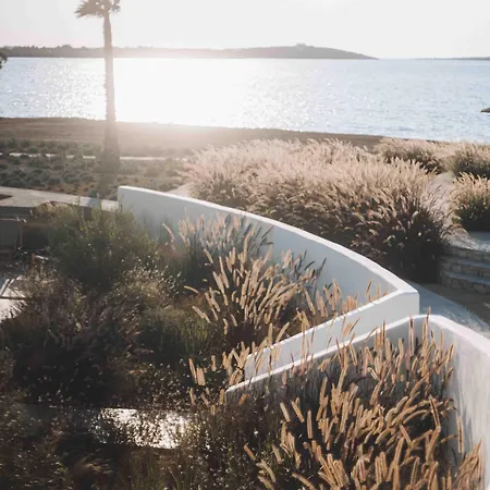 Seesoo Paros Beachfront Luxury Hideaway (Adults Only) Hotel 4*