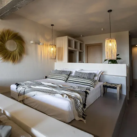 Seesoo Paros Beachfront Luxury Hideaway (Adults Only) Hotel 4*