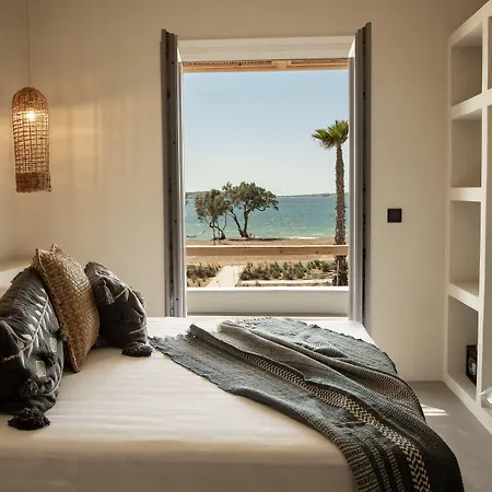 Seesoo Paros Beachfront Luxury Hideaway (adults Only) 4* Πούντα