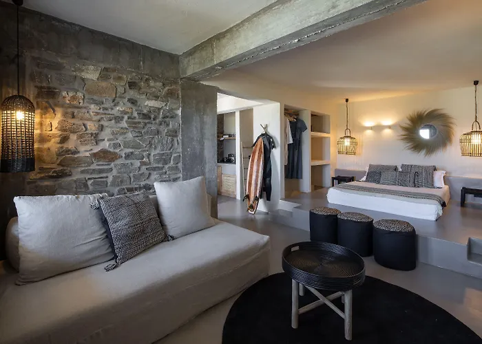 Seesoo Paros Beachfront Luxury Hideaway (adults Only) 4*